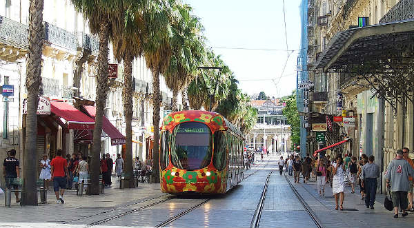Le tram dans le centre-ville de Montpellier